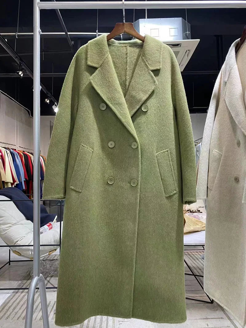 Dubbelsidig Ulltrenchcoat för Kvinnor – RÆNANCE | Tidlös och Elegant Design 4