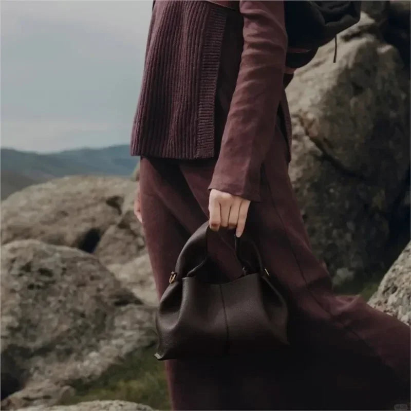 Elegant Crossbody Väska för Kvinnor – RÆNANCE, Höst/Vinter 2025, Minimalistisk Design och Hållbart Material 3