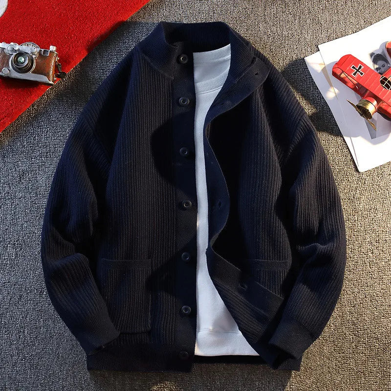 RÆNANCE – Halv Turtleneck Cardigan i Stickad Kvalitet för Tidlös Elegans 6