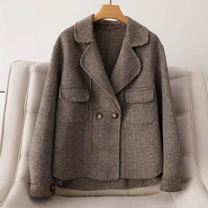 RÆNANCE – Retro Rutig Dubbelsidig Ulljacka För Kvinnor – Tidlös Design i Högkvalitativ Ull 0