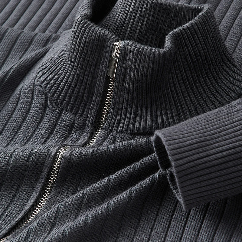 Stickad Tröja med Dragkedja för Herrar – RÆNANCE, Mjuk Merinoull, Tidlös Design, Minimalistisk Stil 7