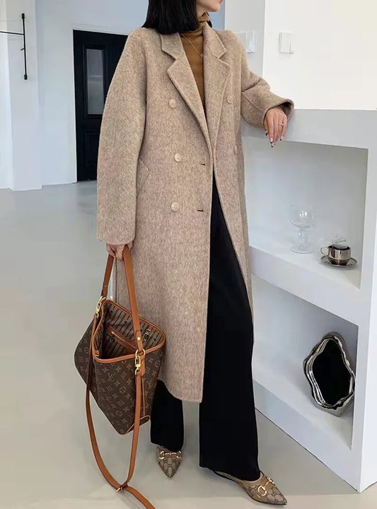 Dubbelsidig Ulltrenchcoat för Kvinnor – RÆNANCE | Tidlös och Elegant Design 1