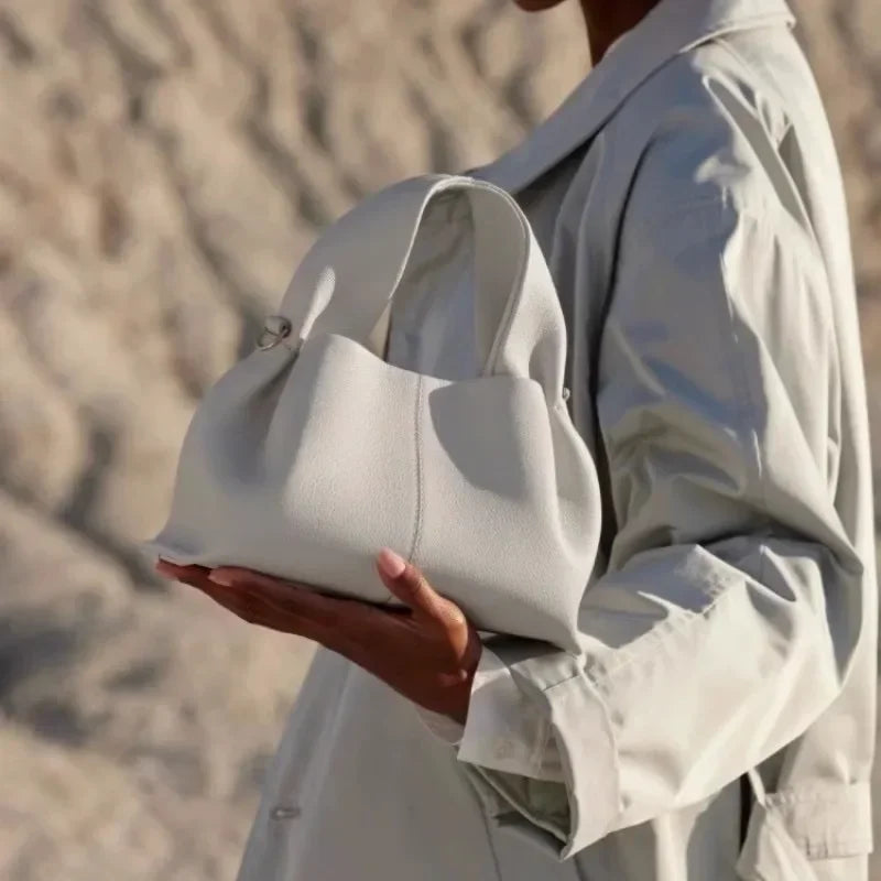 Elegant Crossbody Väska för Kvinnor – RÆNANCE, Höst/Vinter 2025, Minimalistisk Design och Hållbart Material 5