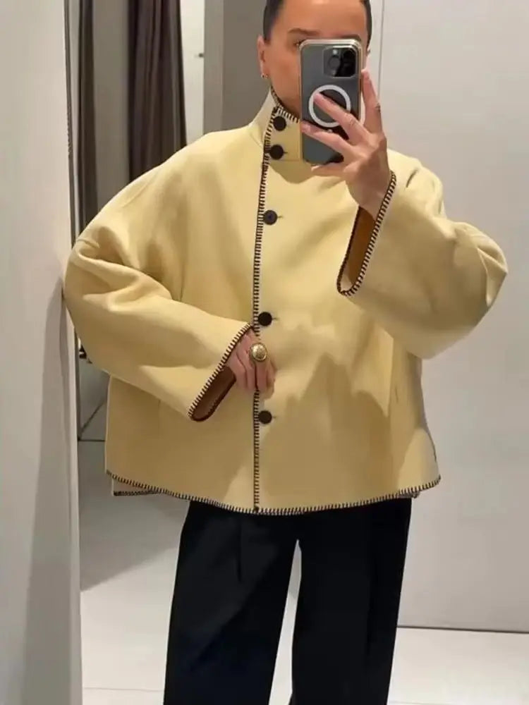 RÆNANCE – Elegant Kappa i Slim Fit för Kvinna – Tidlös Scandinavian Design 1