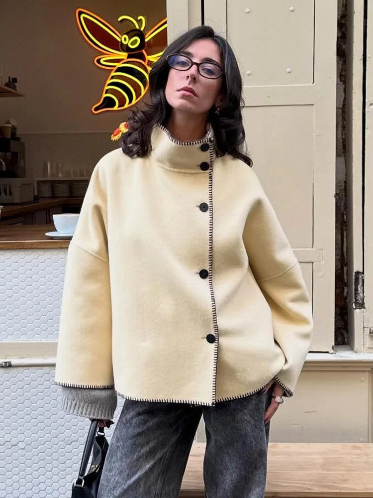 RÆNANCE – Elegant Kappa i Slim Fit för Kvinna – Tidlös Scandinavian Design 2