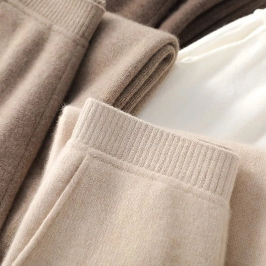 RÆNANCE – Golvlånga Yllebyxor för Dam | Minimalistisk Design i Högkvalitativt Ylle 2