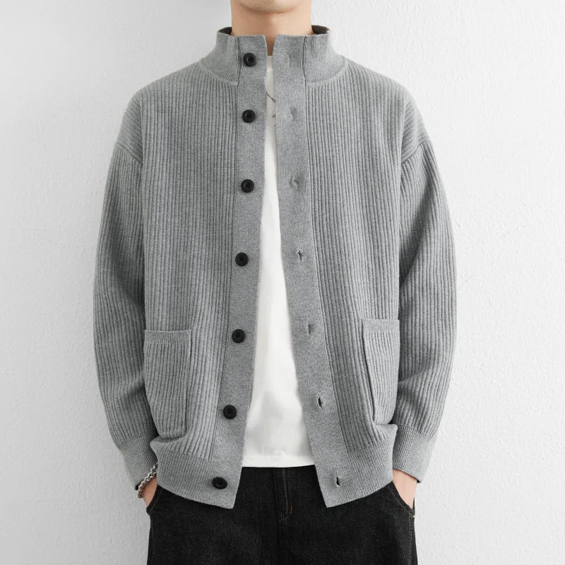 RÆNANCE – Halv Turtleneck Cardigan i Stickad Kvalitet för Tidlös Elegans 2