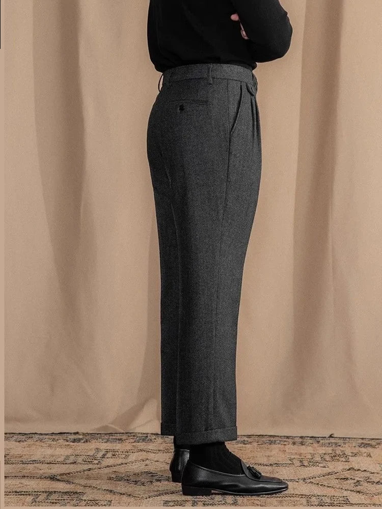 RÆNANCE – Vito Kostymbyxor Herr i 100% Ull med Fiskbensmönster – Tidlös Elegans 4